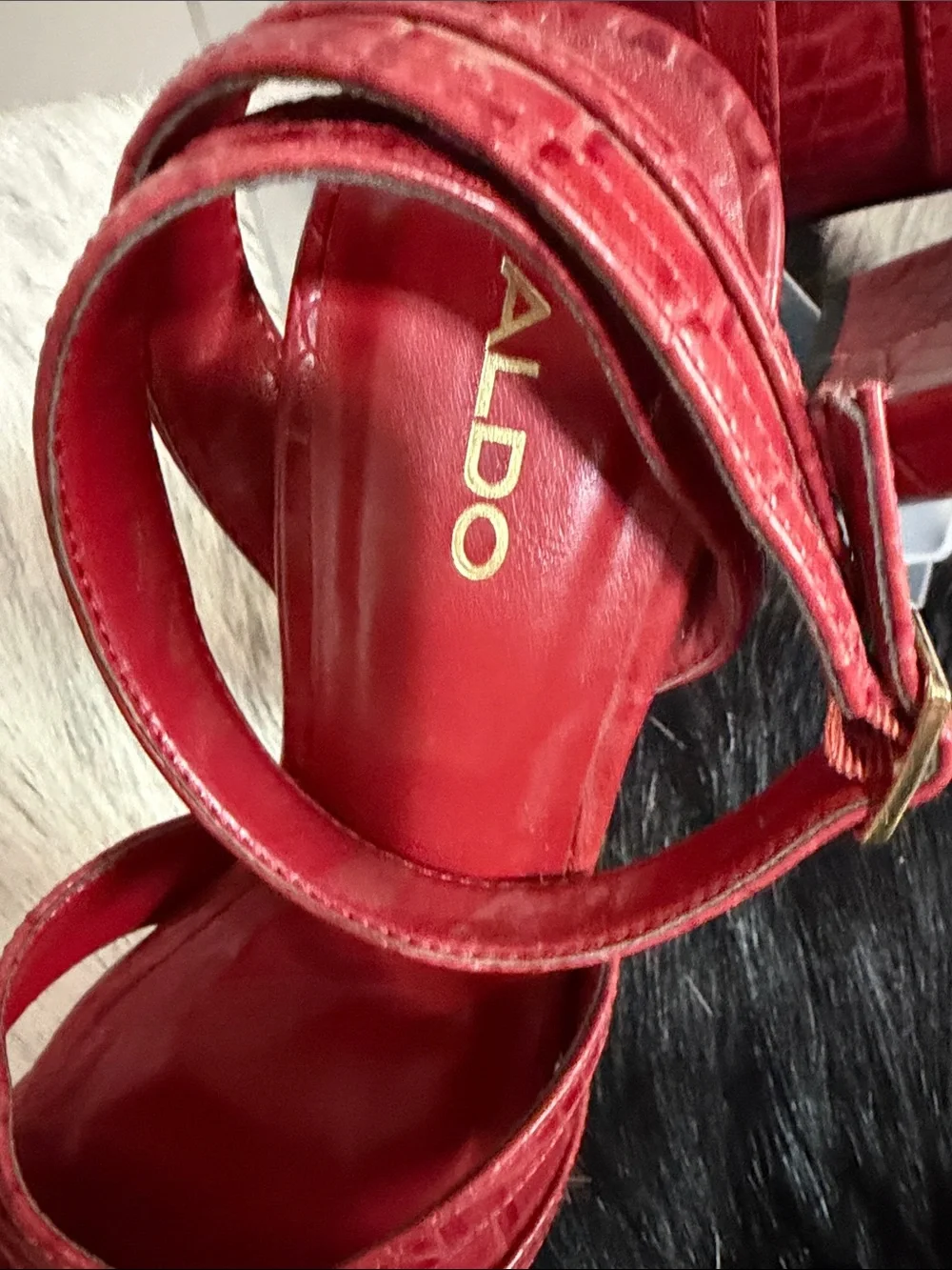 ❤️ ALDO Red Croc-Embossed Platform Heels – Size 6.5 – Never Worn ❤️